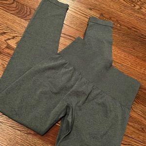 High Waisted NVGTN leggings, no front seam